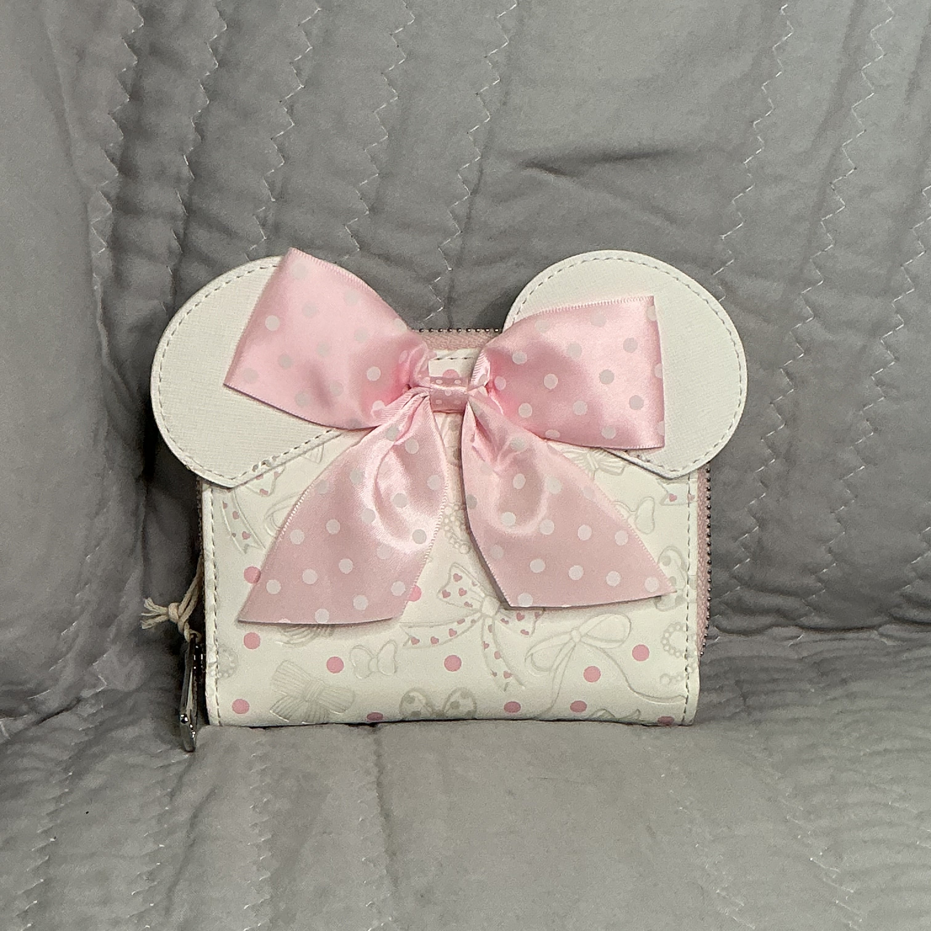 Minnie Mouse White Bow